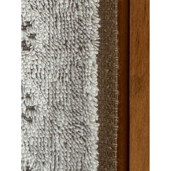 VTG Fieldcrest Floral Elegant Medallion Bath Towel 26x48 Terry Cloth Absorbent - Picture 4 of 4